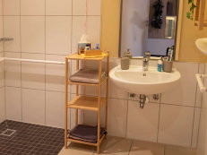 Premium-Light-Zimmer, barrierefreies Bad