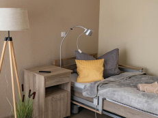 Premium-Light-Zimmer, hochwertige Bettwäsche und Decke